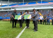 Pengamanan Pemilu, Wali Kota Balikpapan Serahkan 4.094 Linmas ke Polresta