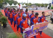 Kadispora Kutim Kobarkan Semangat Juang Kontingen di Pembukaan POPDA XVII Kaltim