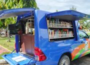 Tak Hanya ke Sekolah, Perpus Keliling Kutim Hadir di Taman hingga Pasar