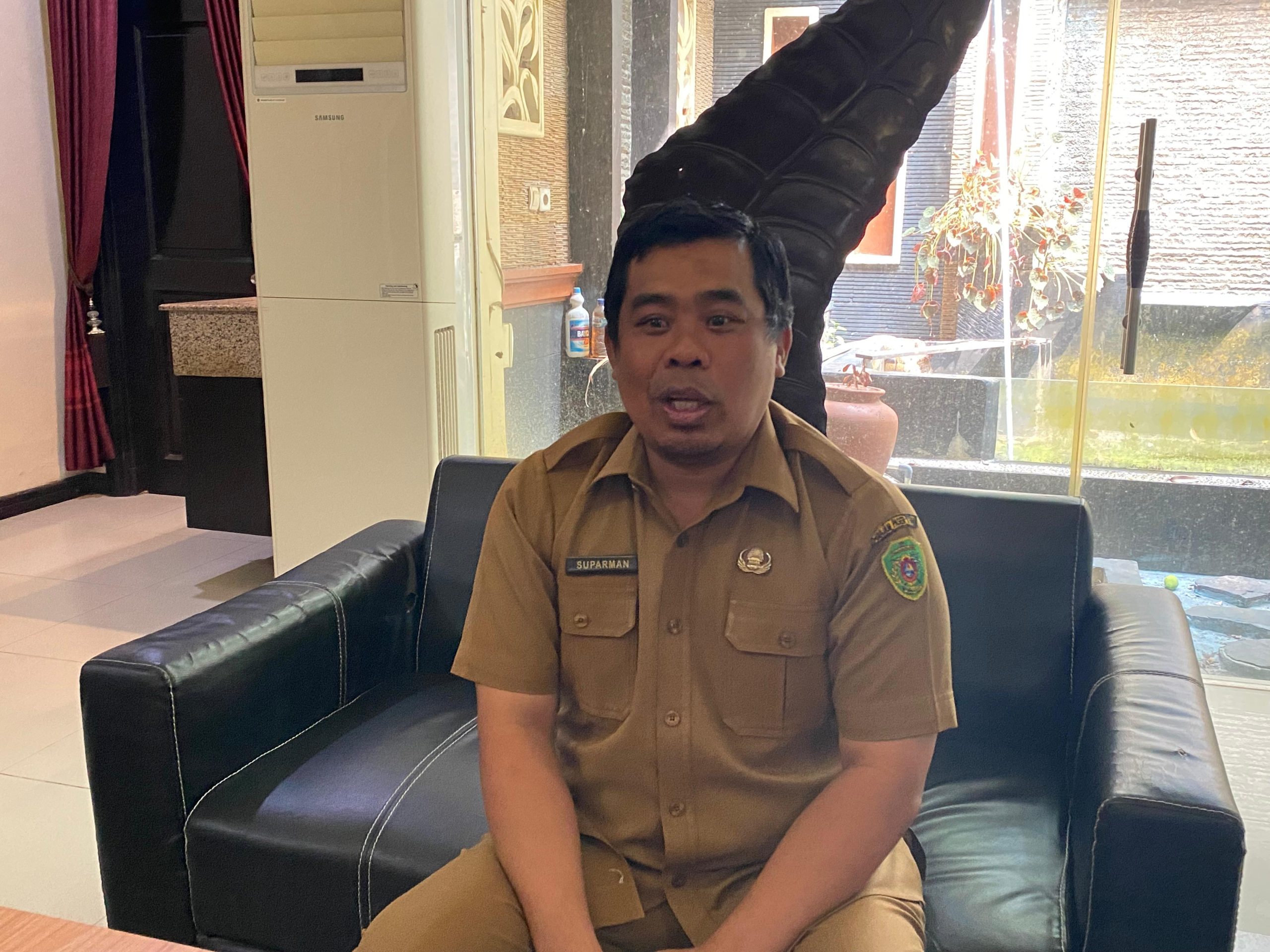 Sekretaris Disbudpar PPU Suparman