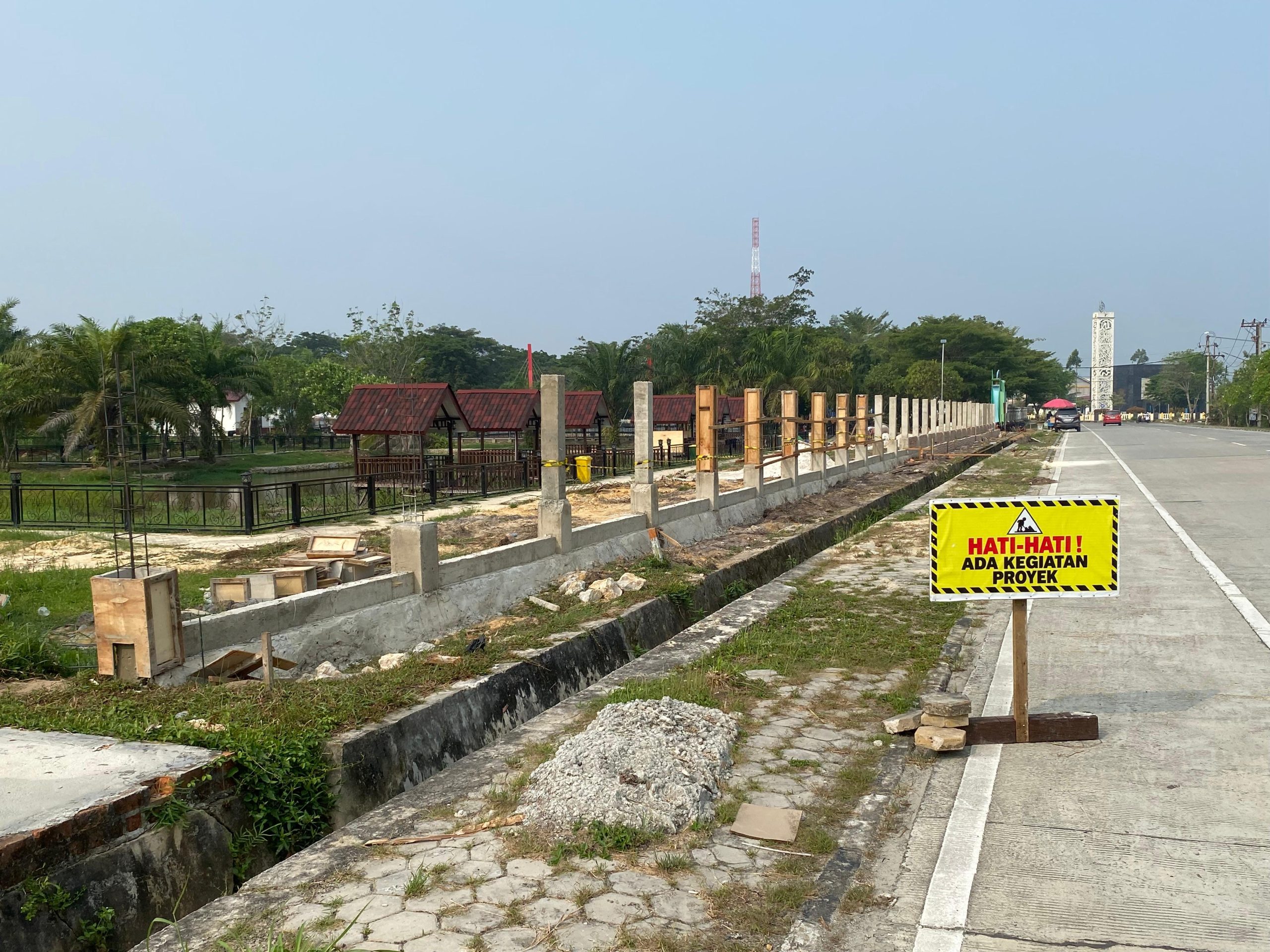 Rampungnya berbagai proyek infrastruktur strategis, kondisi kas daerah justru menceritakan kisah realisasi yang memerlukan perhatian khusus.