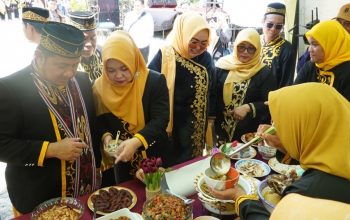 Festival Belian Adat Nondoi 2026 di PPU berlangsung empat hari empat malam. Anggaran Rp300 juta disiapkan untuk pelestarian budaya dan mendorong ekonomi UMKM lokal.