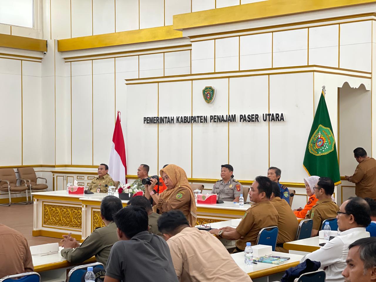Pemkab PPU menekankan pentingnya kejelasan koordinasi teknis di lapangan seiring keputusan memperpanjang masa siaga darurat bencana hidrometeorologi hingga akhir tahun 2026